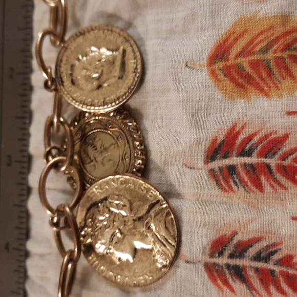 Beautiful Vintage/antique style faux coin bracelet 7 " - Picture 5 of 5